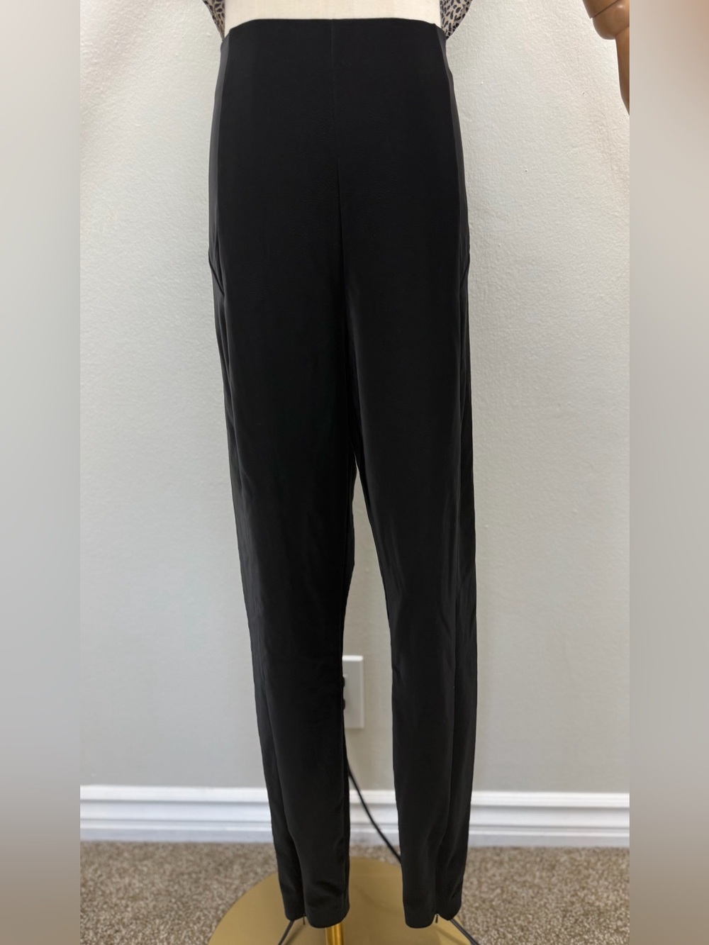 GUESS Black Coated Stretch Leggings Pants Women’s Size Large High Waist